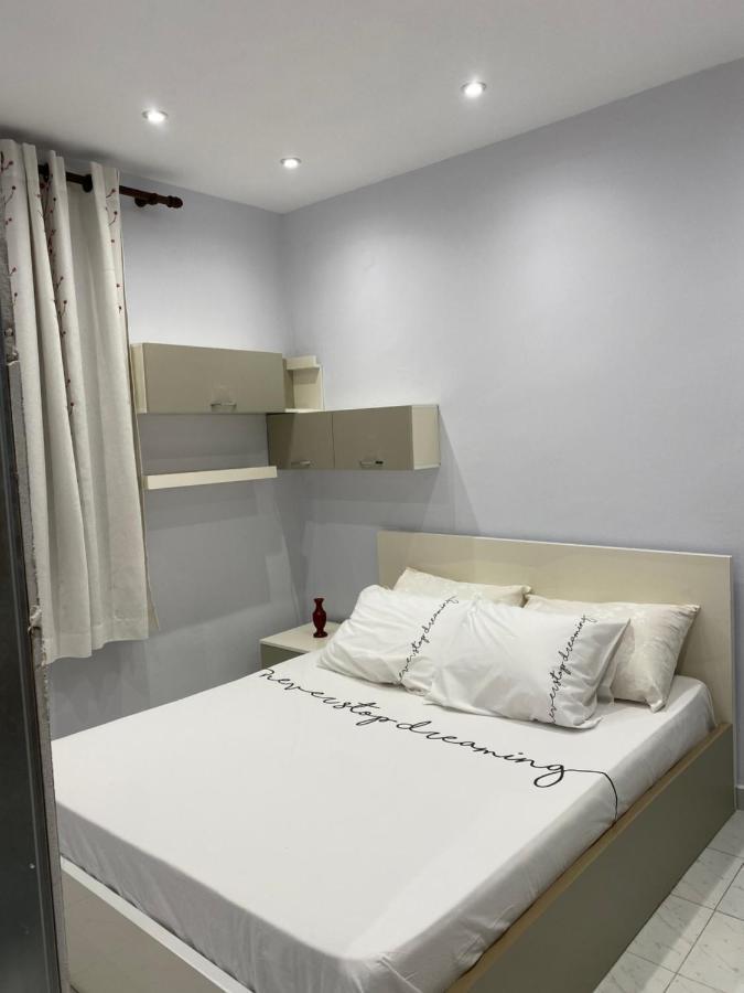 E&B Cosy Apartment Tiranë Eksteriør bilde