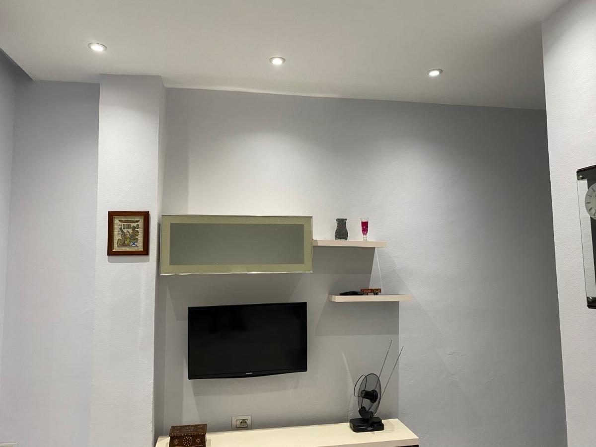 E&B Cosy Apartment Tiranë Eksteriør bilde