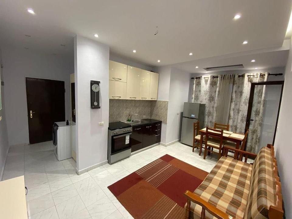 E&B Cosy Apartment Tiranë Eksteriør bilde