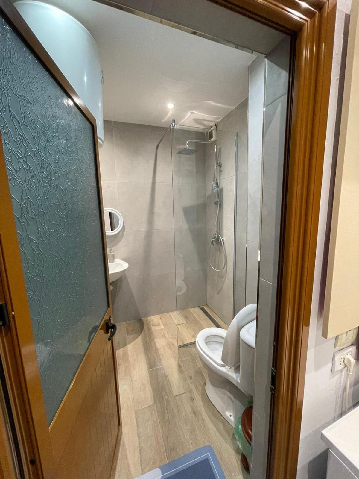 E&B Cosy Apartment Tiranë Eksteriør bilde